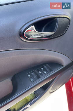 Хэтчбек SEAT Leon 2007 в 
