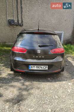Хэтчбек SEAT Leon 2010 в 