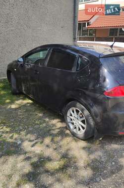 Хэтчбек SEAT Leon 2010 в 