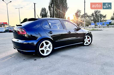 Хэтчбек SEAT Leon 2004 в 