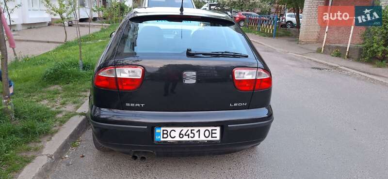 Хэтчбек SEAT Leon 2004 в Львове