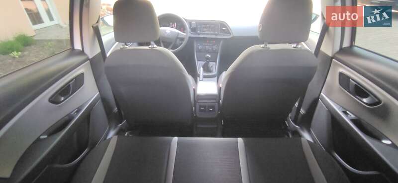 Хэтчбек SEAT Leon 2013 в Могилев-Подольске