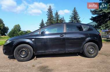 Хэтчбек SEAT Leon 2005 в 