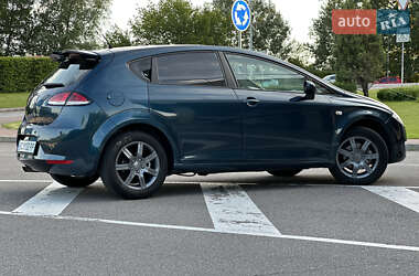 Хэтчбек SEAT Leon 2006 в 