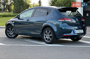 Хэтчбек SEAT Leon 2006 в 