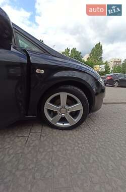 Хэтчбек SEAT Leon 2006 в Львове