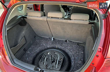 Хэтчбек SEAT Leon 2006 в 