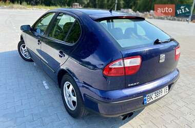 Хэтчбек SEAT Leon 2001 в 
