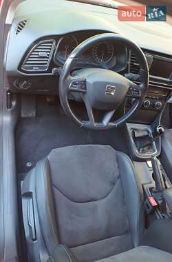 Хэтчбек SEAT Leon 2013 в 