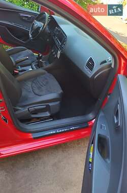 Хэтчбек SEAT Leon 2013 в 