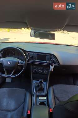 Хэтчбек SEAT Leon 2013 в 