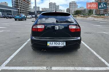 Хэтчбек SEAT Leon 2005 в 