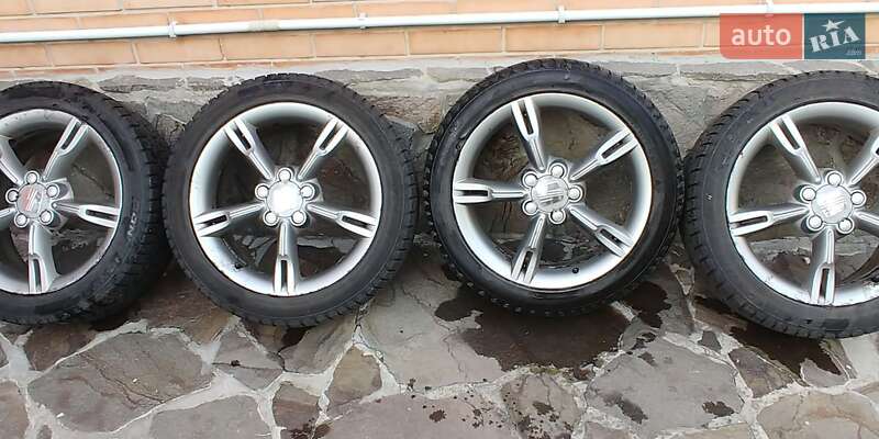 Хэтчбек SEAT Leon 2008 в Киеве