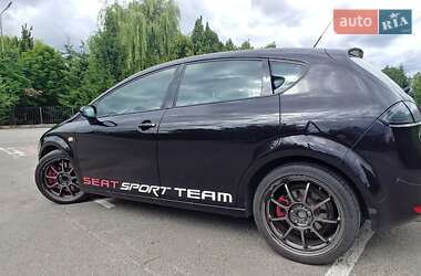 Хэтчбек SEAT Leon 2008 в 