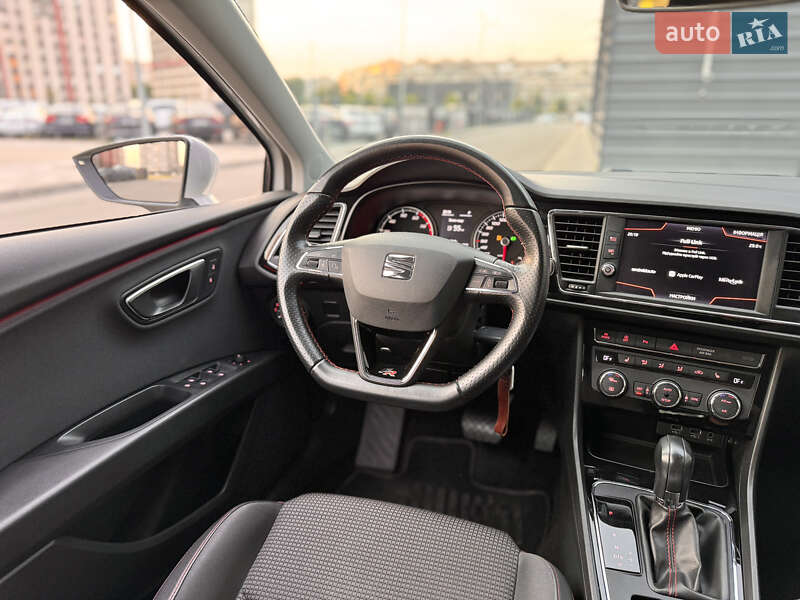 Хэтчбек SEAT Leon 2018 в Киеве