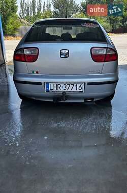 Хэтчбек SEAT Leon 2003 в Херсоне