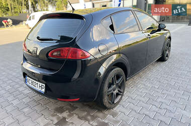 Хэтчбек SEAT Leon 2005 в 