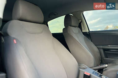 Хэтчбек SEAT Leon 2005 в 