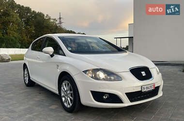 Хэтчбек SEAT Leon 2009 в Луцке