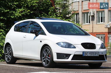 Хэтчбек SEAT Leon 2010 в 