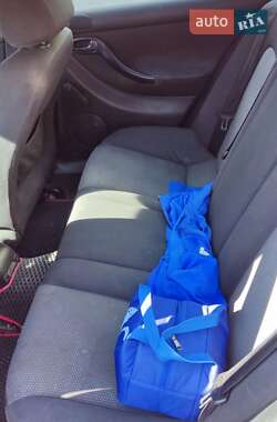 Хэтчбек SEAT Leon 2005 в 