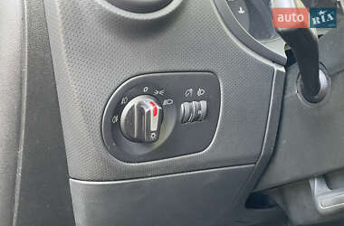 Хетчбек SEAT Leon 2011 в 