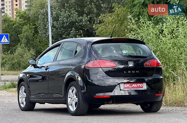 Хэтчбек SEAT Leon 2008 в 
