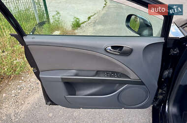 Хэтчбек SEAT Leon 2008 в 