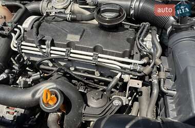 Хэтчбек SEAT Leon 2010 в 