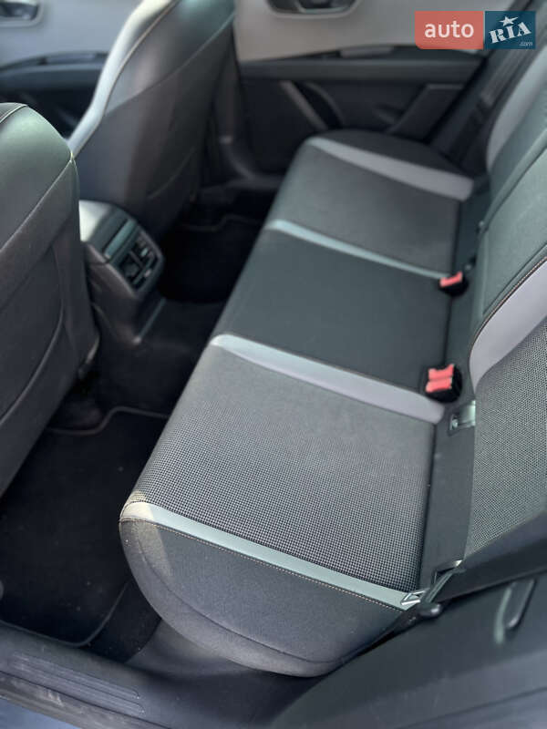 Универсал SEAT Leon 2015 в Киеве