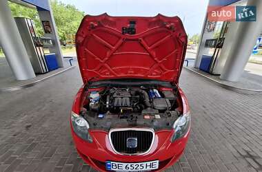 Хэтчбек SEAT Leon 2005 в 