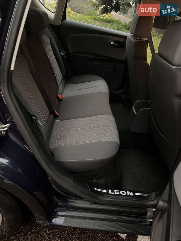 Хетчбек SEAT Leon 2009 в Бердичеві