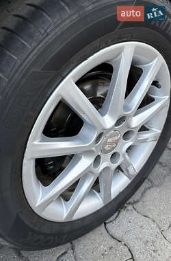 Хэтчбек SEAT Leon 2011 в 