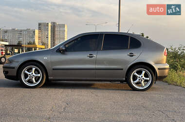 Хэтчбек SEAT Leon 2003 в 