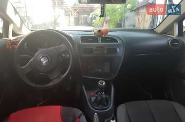 Хэтчбек SEAT Leon 2008 в 