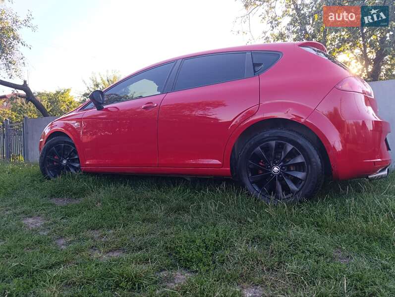 Хэтчбек SEAT Leon 2011 в Ивано-Франковске фото 3 Хэтчбек SEAT Leon 2011 в Ивано-Франковске