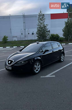 Хэтчбек SEAT Leon 2008 в 