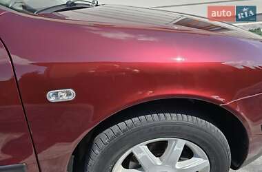 Хэтчбек SEAT Leon 2003 в 