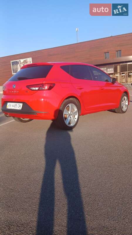 Хэтчбек SEAT Leon 2014 в Киеве