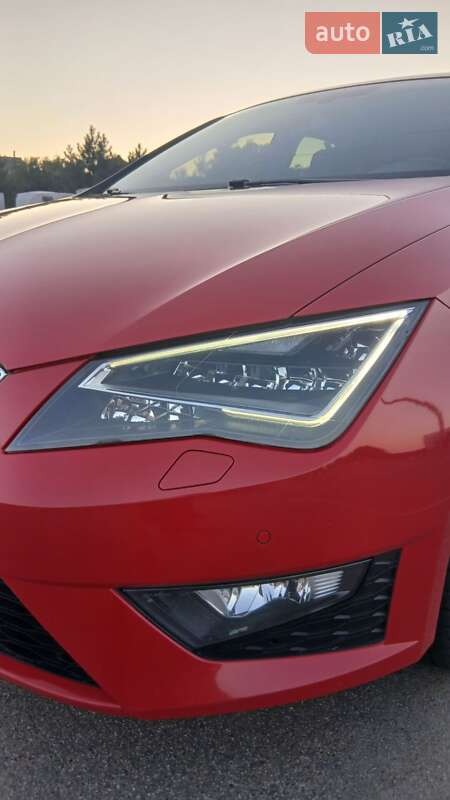 Хэтчбек SEAT Leon 2014 в Киеве