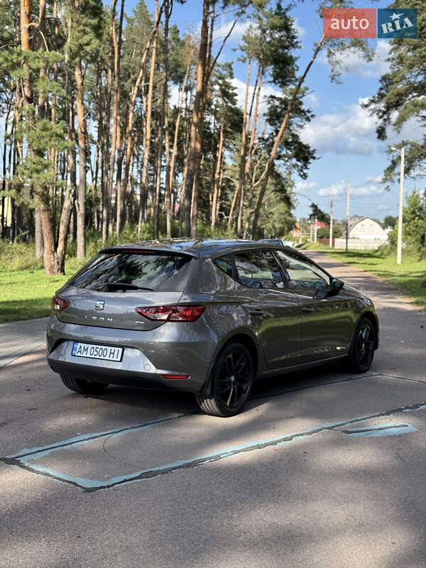 Хэтчбек SEAT Leon 2016 в Житомире