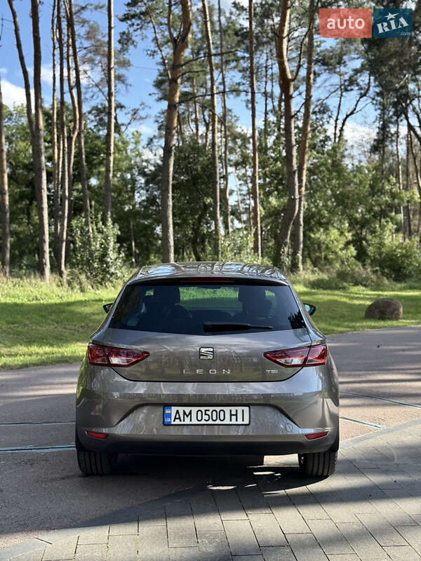 Хэтчбек SEAT Leon 2016 в Житомире