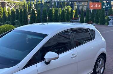 Хэтчбек SEAT Leon 2011 в 