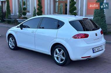 Хэтчбек SEAT Leon 2011 в 