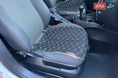 Хэтчбек SEAT Leon 2011 в 