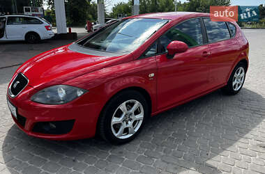 Хэтчбек SEAT Leon 2010 в 