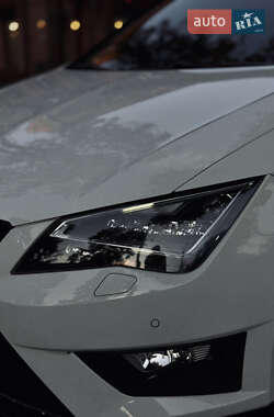 Хэтчбек SEAT Leon 2016 в 