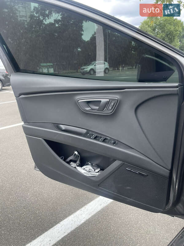 Универсал SEAT Leon 2013 в Киеве