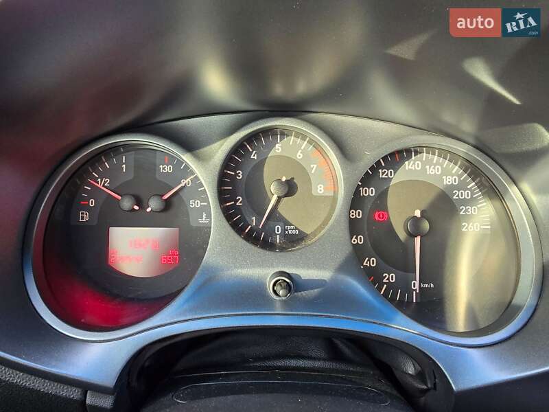 Хэтчбек SEAT Leon 2008 в Киеве