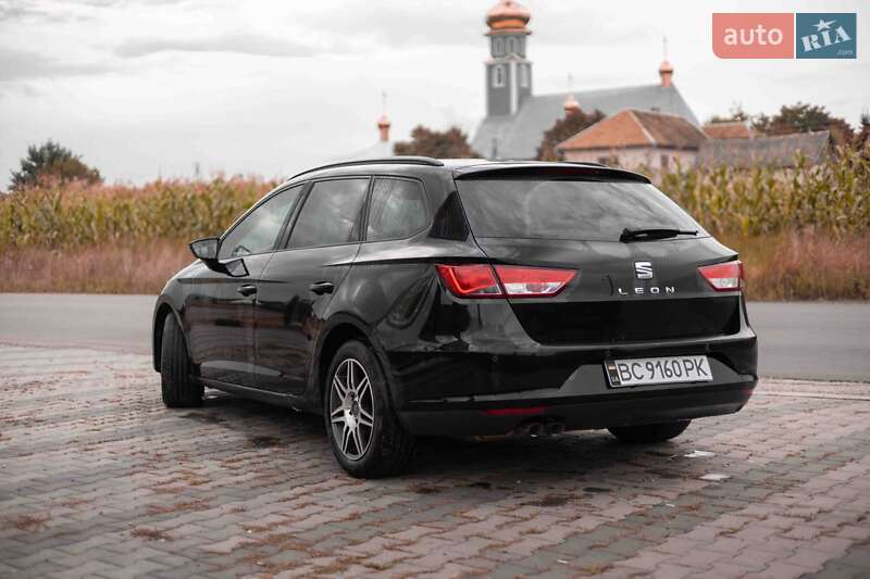 Універсал SEAT Leon 2014 в Ужгороді